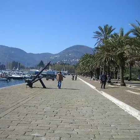 Dimora Degli Ulivi Apartament La Spezia
